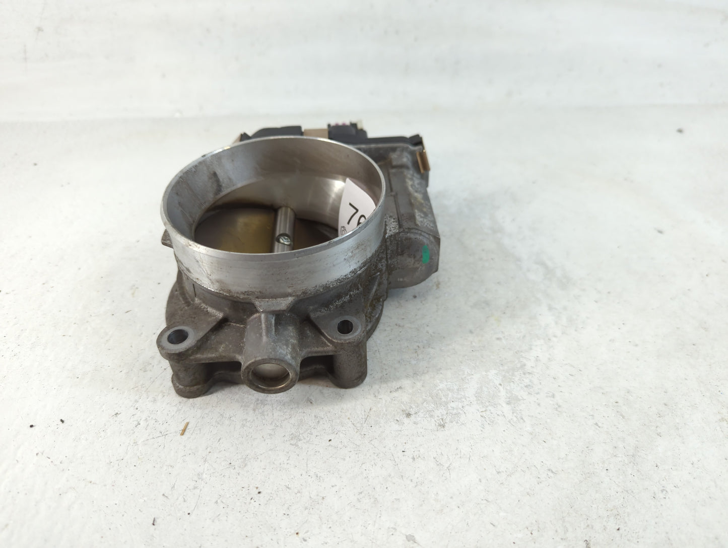 2009-2014 Gmc Yukon Xl 1500 Throttle Body P/N:RME87 Fits Fits 2009 2010 2011 2012 2013 2014 2015 OEM Used Auto Parts - Oemus