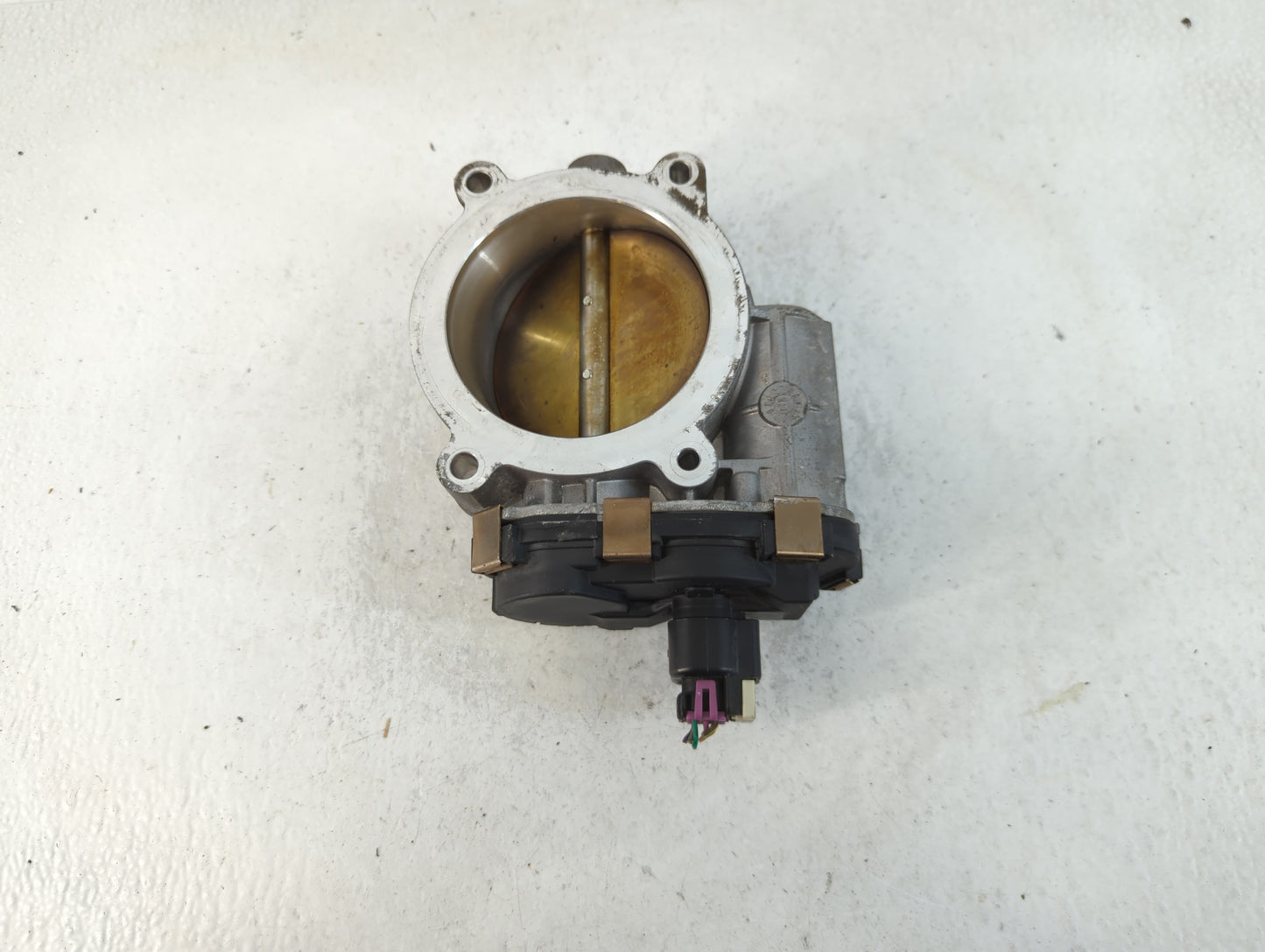 2009-2014 Gmc Yukon Xl 1500 Throttle Body P/N:RME87 Fits Fits 2009 2010 2011 2012 2013 2014 2015 OEM Used Auto Parts - Oemus