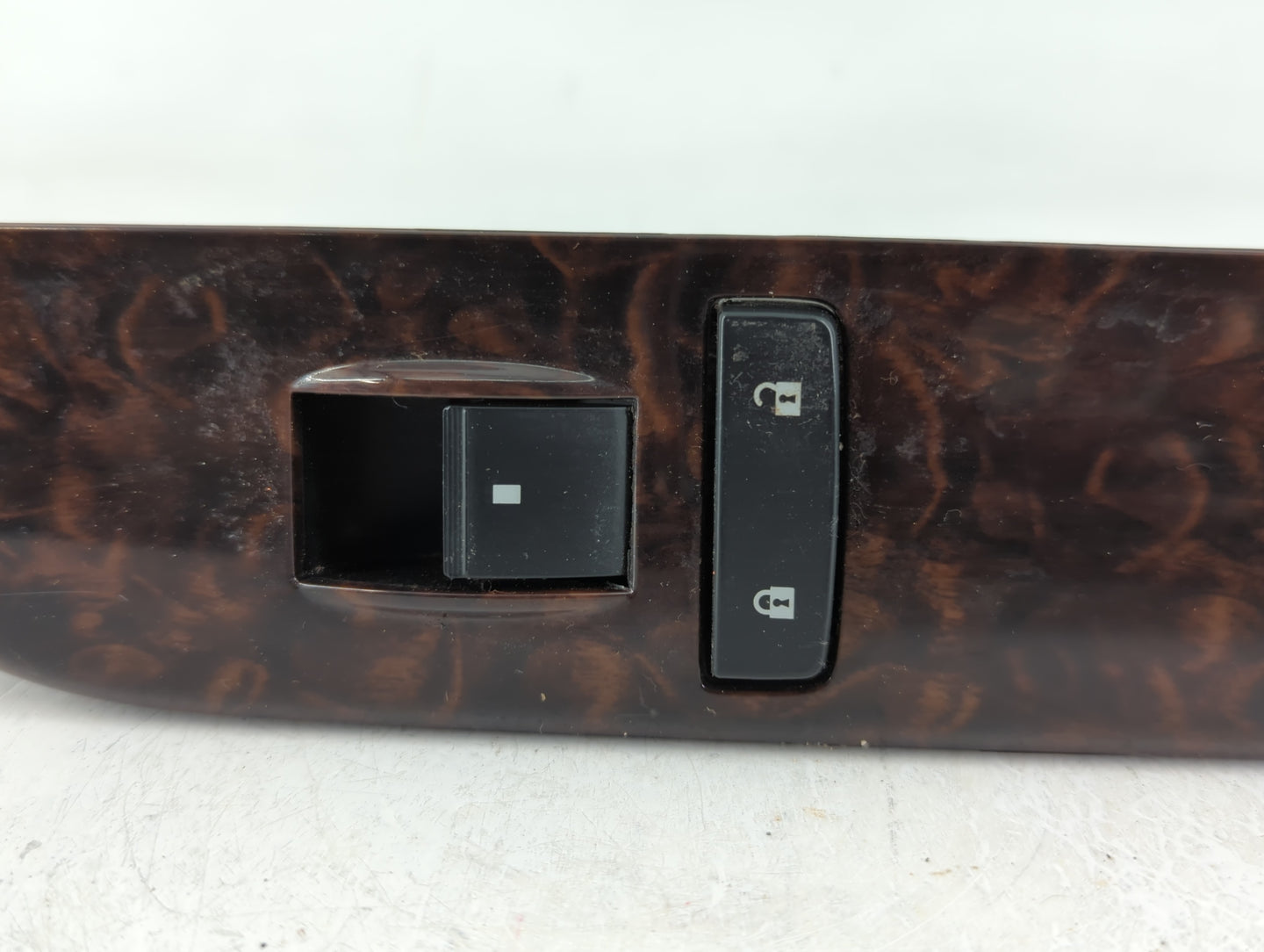 2007-2014 Gmc Yukon Xl 1500 Master Power Window Switch Replacement Driver Side Left P/N:F00HJ00985 20835554AD Fits OEM Used 