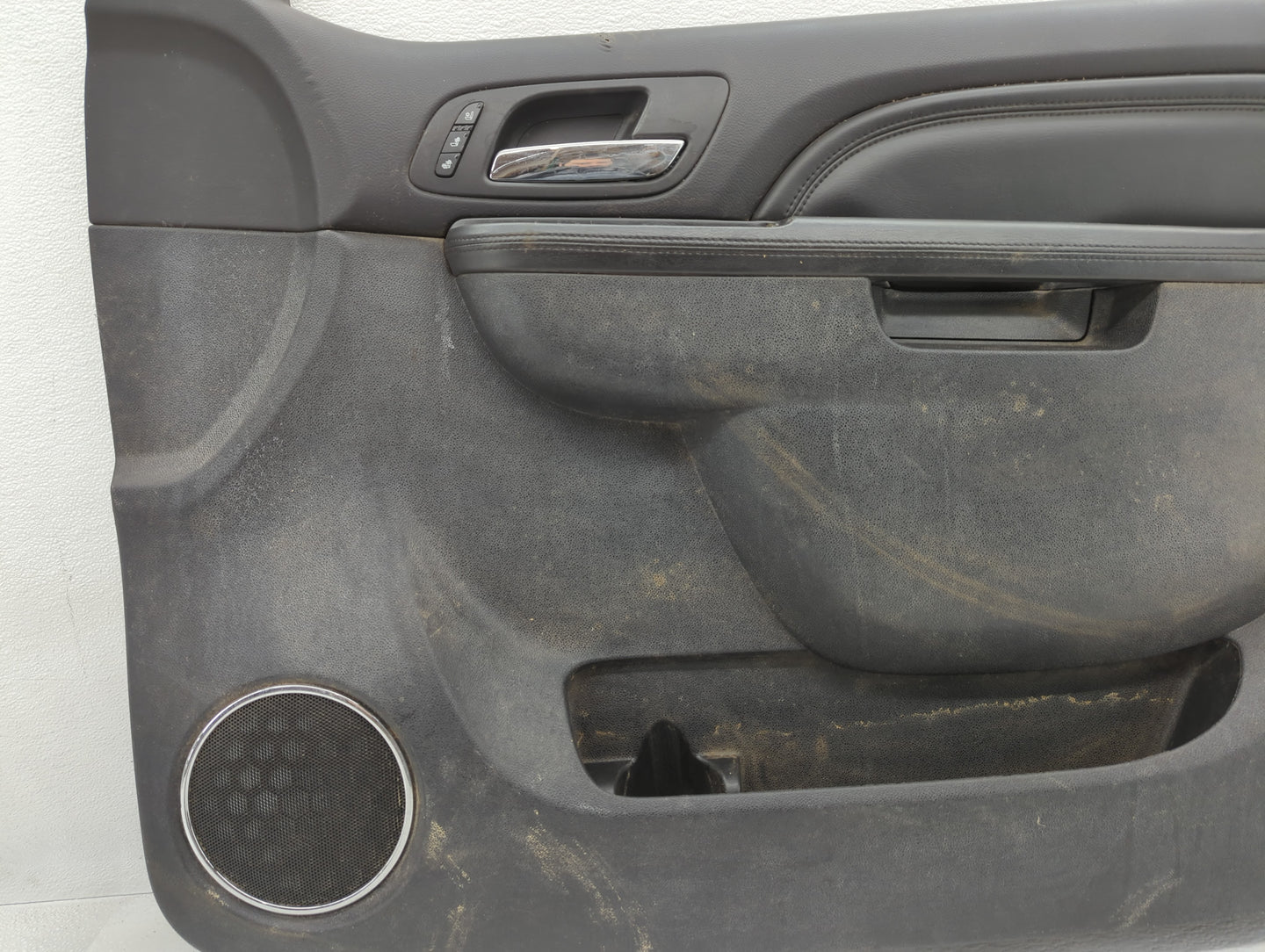 Gmc Yukon Xl 1500 Passenger Front Lower Control Arm Oem - Oemusedautoparts1.com