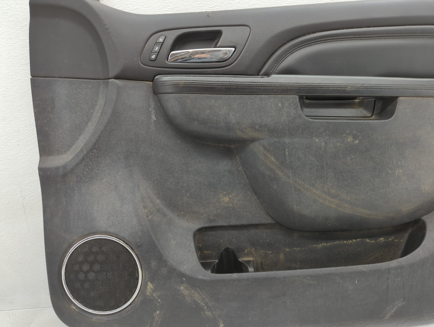 Gmc Yukon Xl 1500 Passenger Front Lower Control Arm Oem - Oemusedautoparts1.com