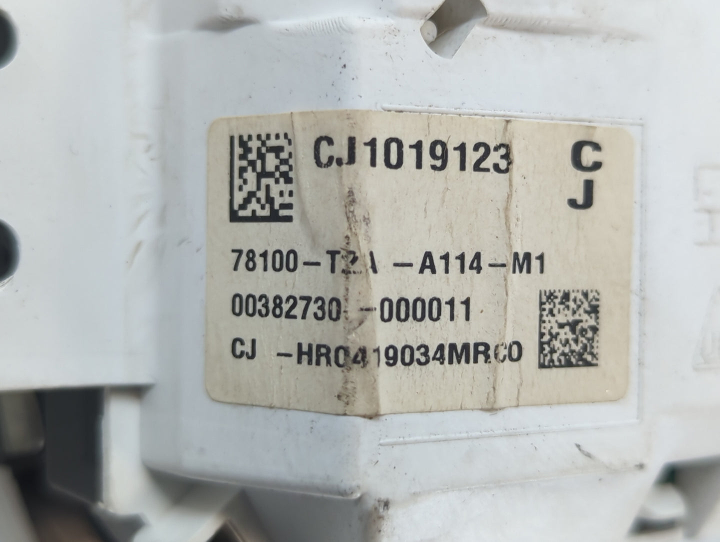 2013-2014 Honda Accord Instrument Cluster Speedometer Gauges P/N:78100-T2A-A114-M1 Fits Fits 2013 2014 OEM Used Auto Parts -