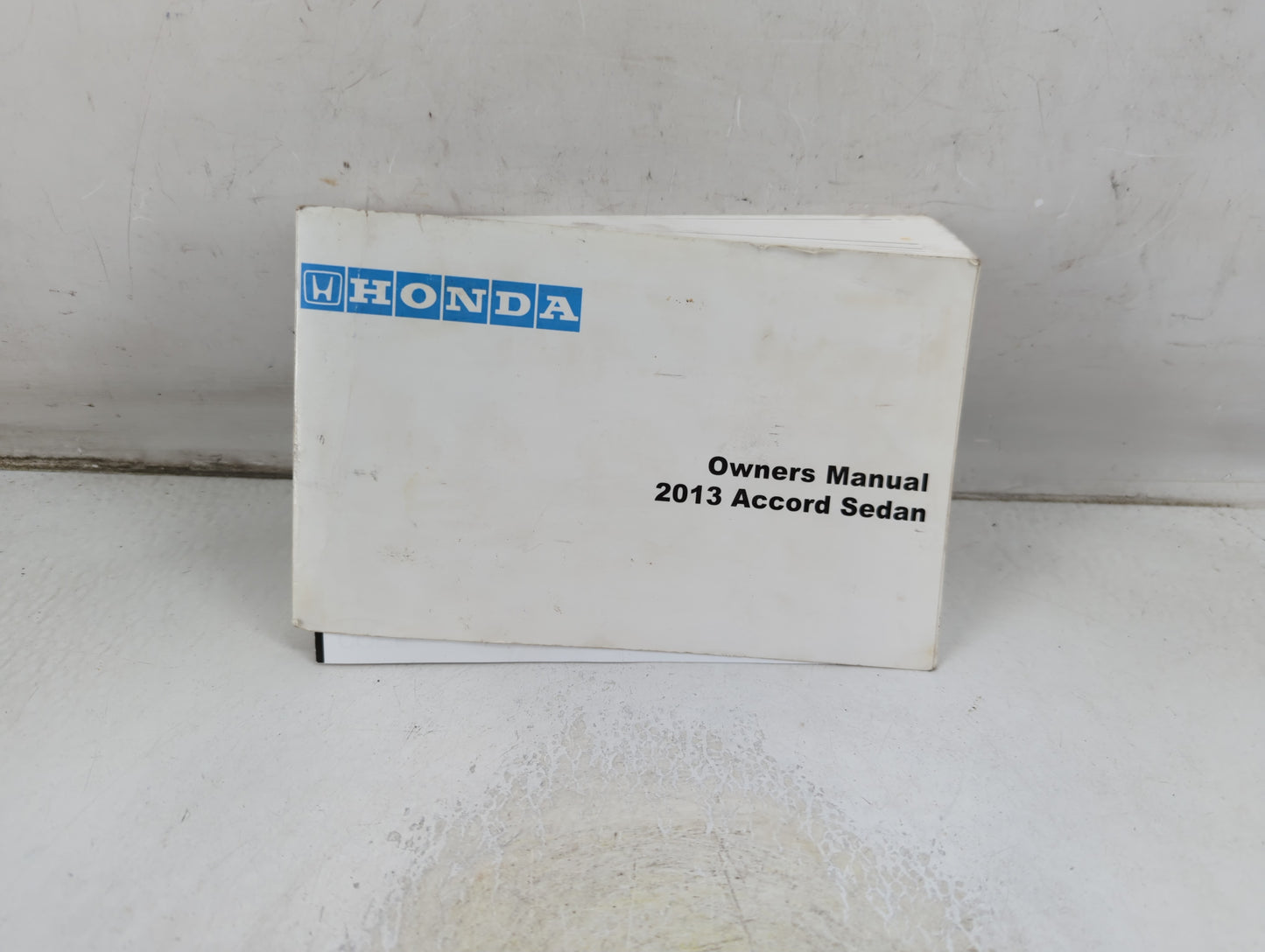 2013 Honda Accord Owners Manual Book Guide P/N:31T2A600 OEM Used Auto Parts - Oemusedautoparts1.com