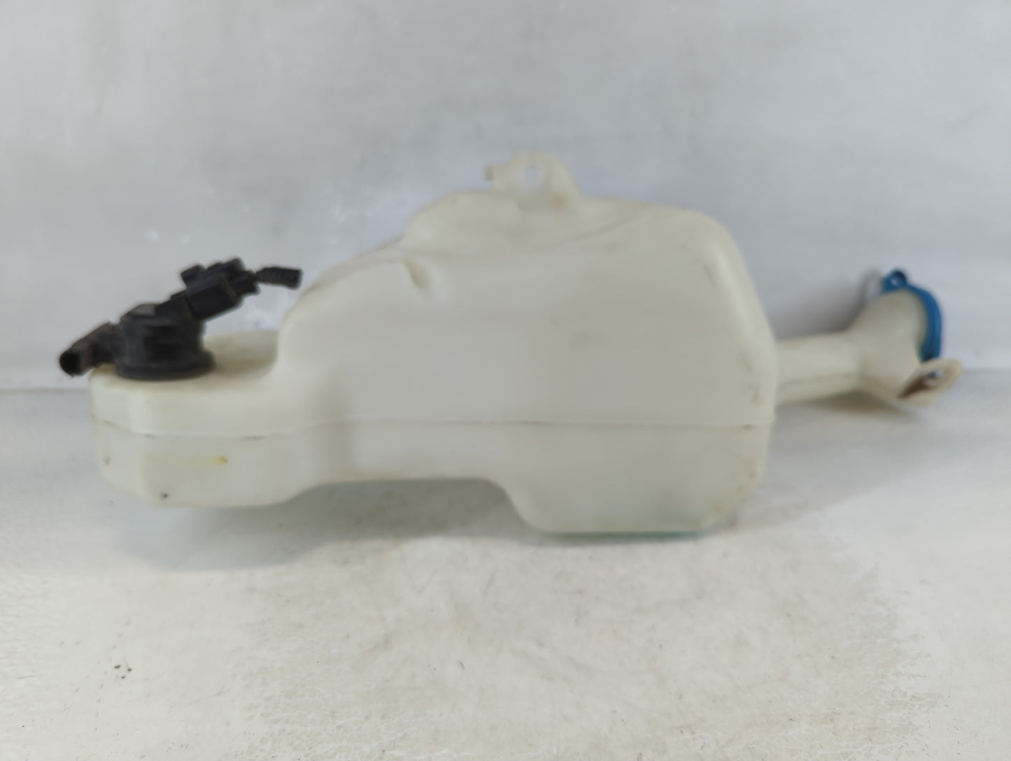 2013-2017 Honda Accord Windshield Washer Fluid Reservoir Bottle Oem - Oemusedautoparts1.com
