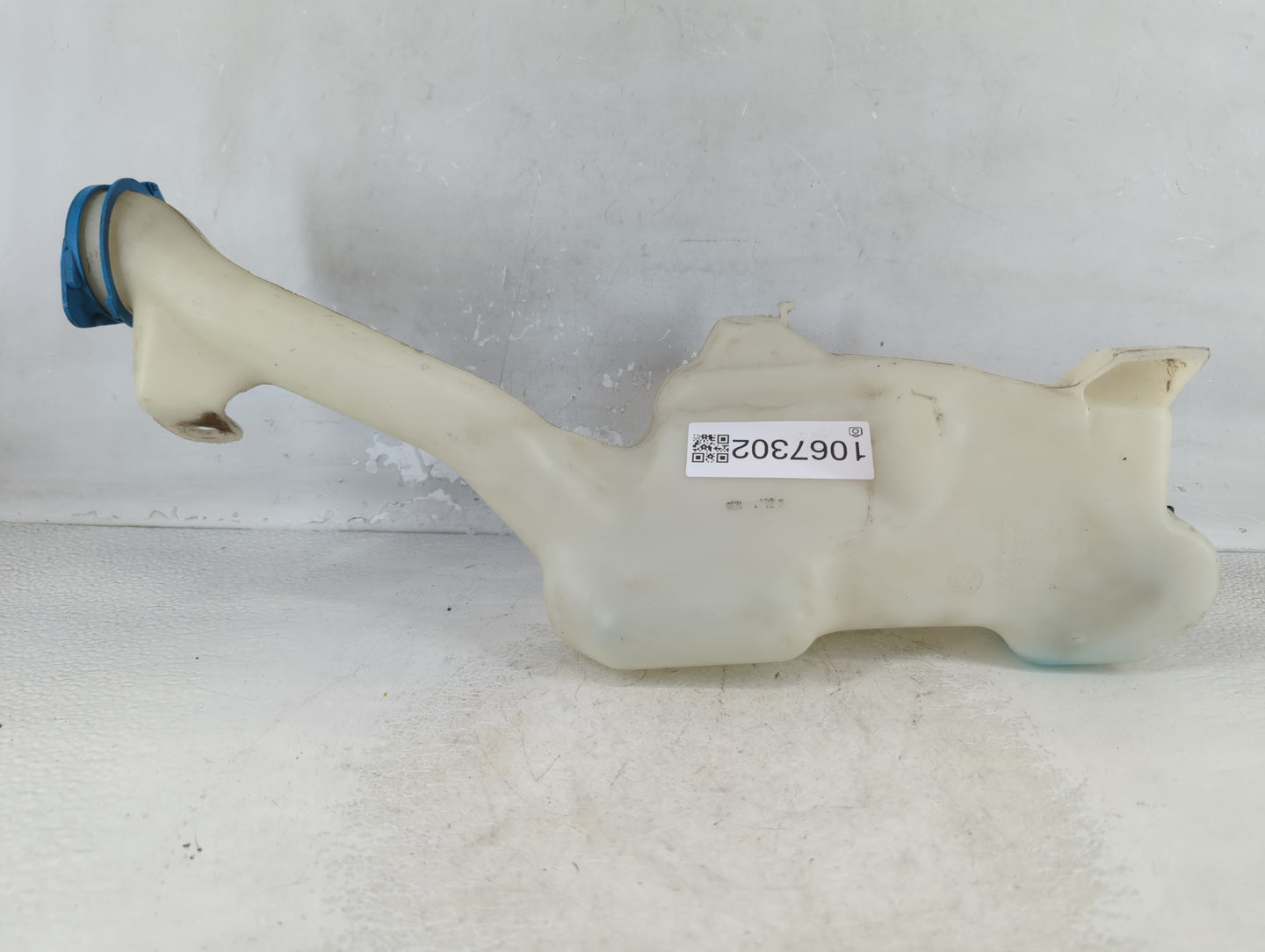 2013-2017 Honda Accord Windshield Washer Fluid Reservoir Bottle Oem - Oemusedautoparts1.com