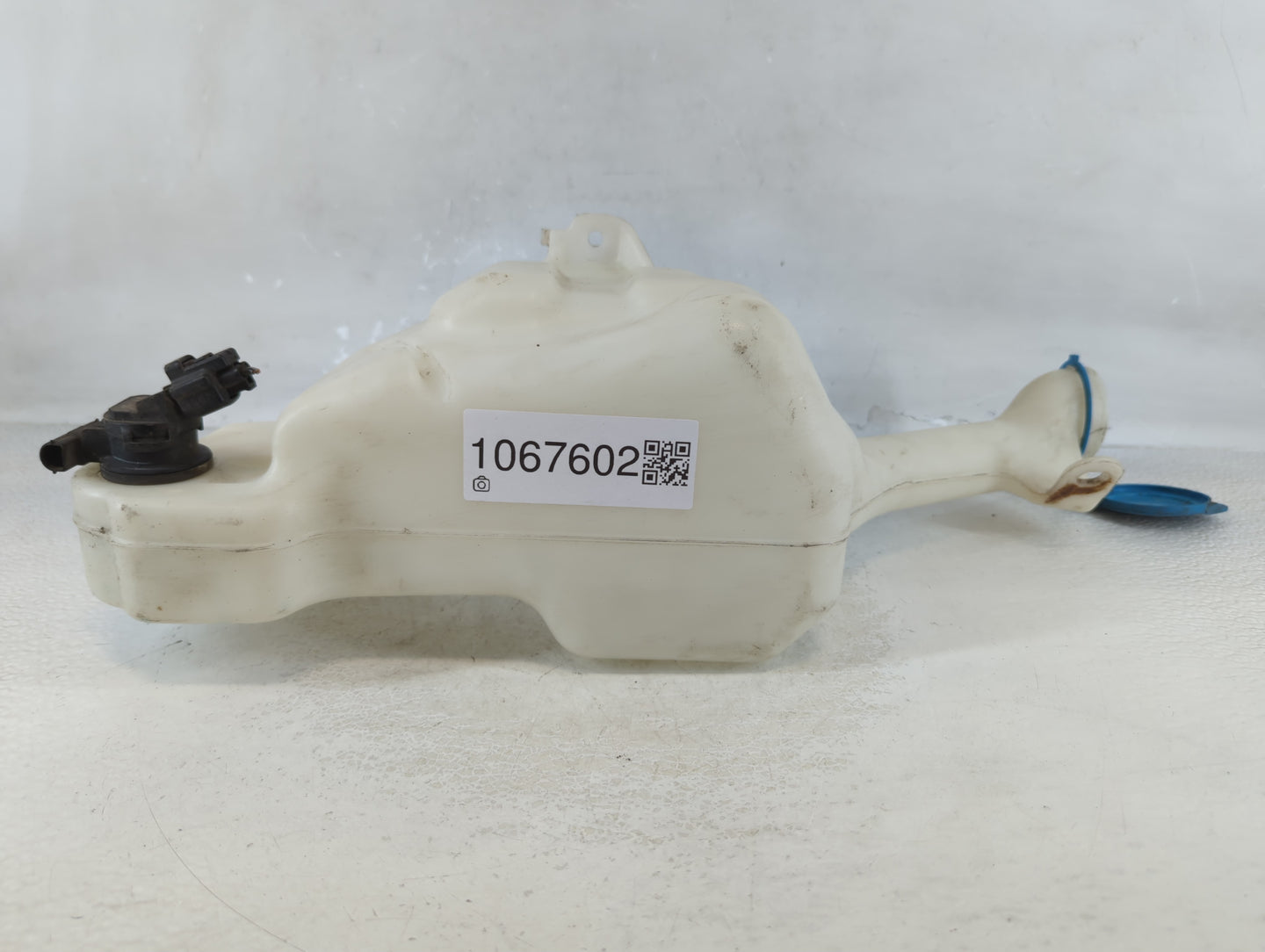 2013-2017 Honda Accord Windshield Washer Fluid Reservoir Bottle Oem - Oemusedautoparts1.com