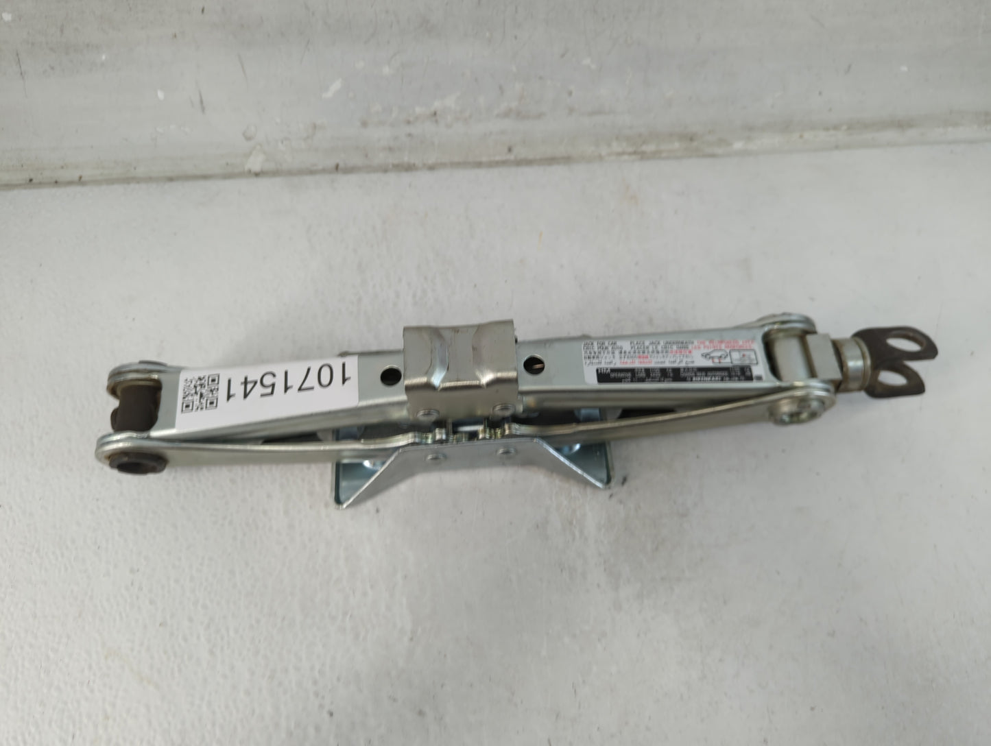 2013 Honda Accord Spare Scissor Car Jack 1071541 - Oemusedautoparts1.com