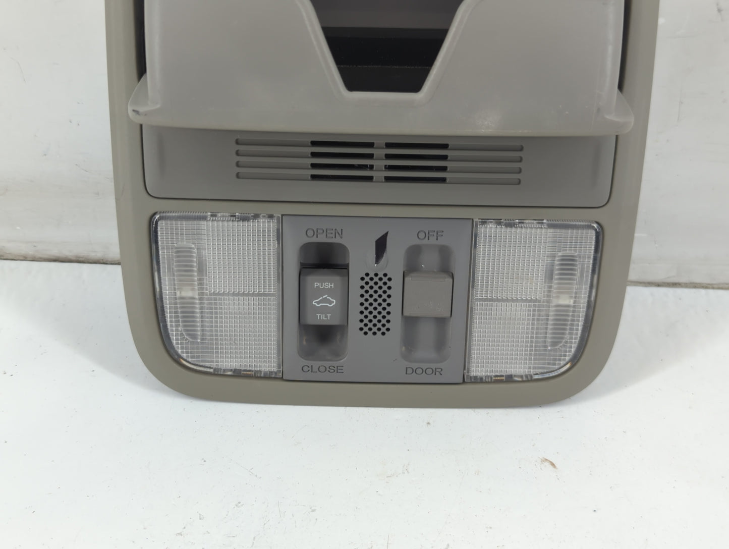 2013 Honda Accord Overhead Roof Console 1092728 - Oemusedautoparts1.com
