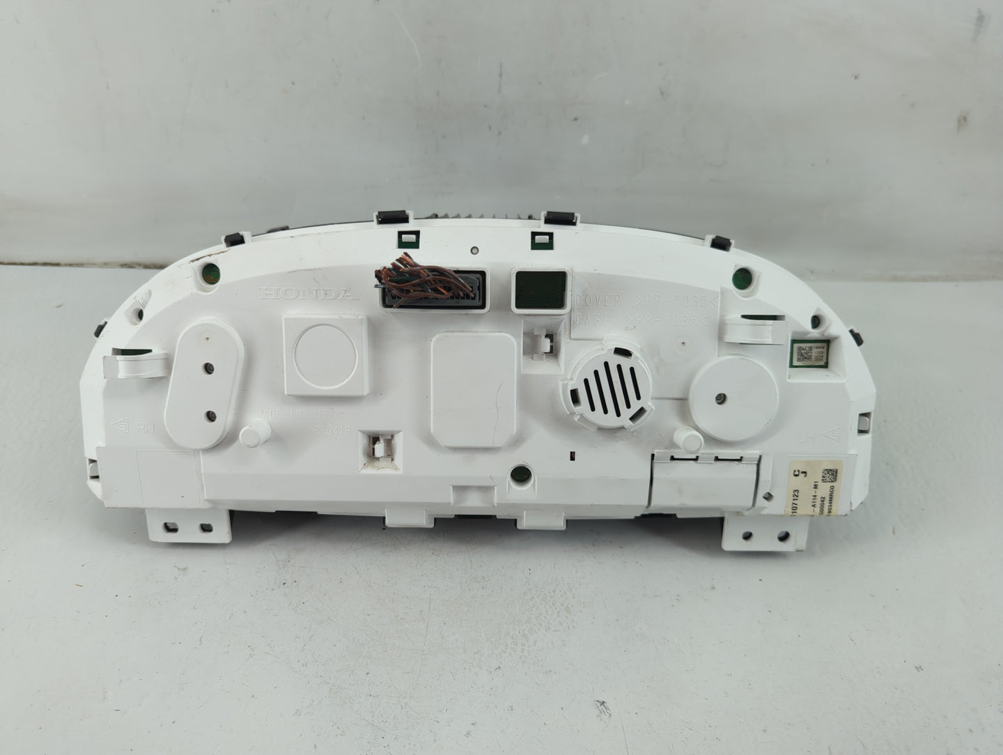 2013 Honda Accord Instrument Cluster Speedometer Gauges P/N:78100-T2A-A114-M1 CJ1107123 Fits OEM Used Auto Parts - Oemusedau