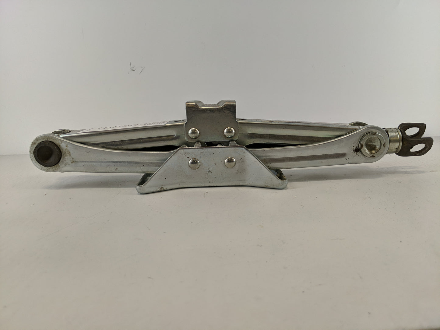 2013 Honda Accord Spare Scissor Car Jack - Oemusedautoparts1.com