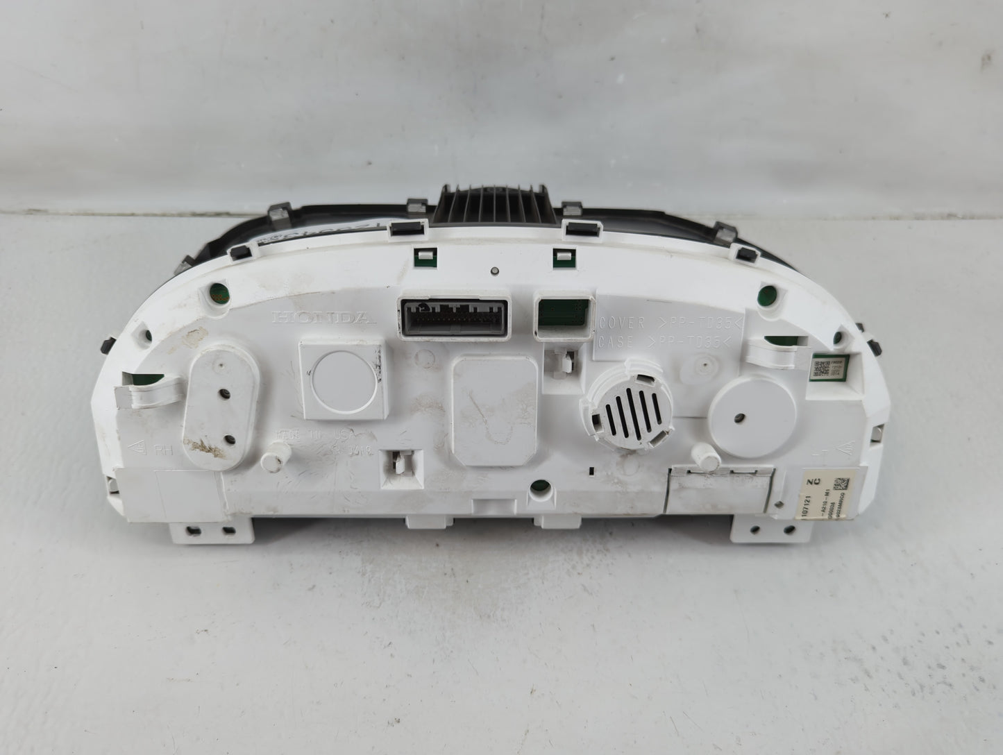 2013-2017 Honda Accord Instrument Cluster Speedometer Gauges P/N:78100-T3L-A210-M1 Fits Fits 2013 2014 2015 2016 2017 OEM Us