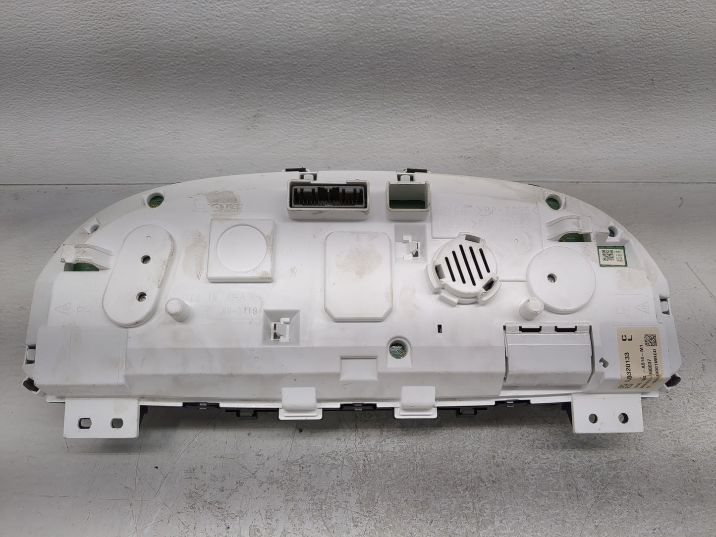 2013-2017 Honda Accord Instrument Cluster Speedometer Gauges P/N:78100-T2G-A514-M1 Fits Fits 2013 2014 2015 2016 2017 OEM Us