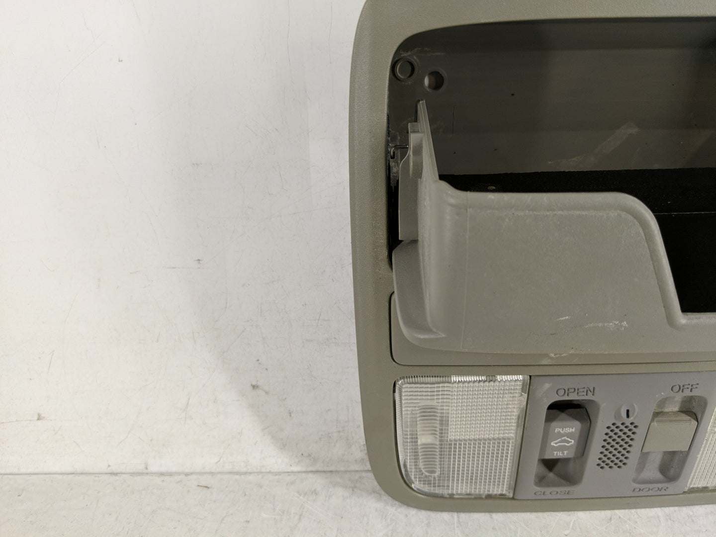 2013 Honda Accord Overhead Roof Console 1188785 - Oemusedautoparts1.com