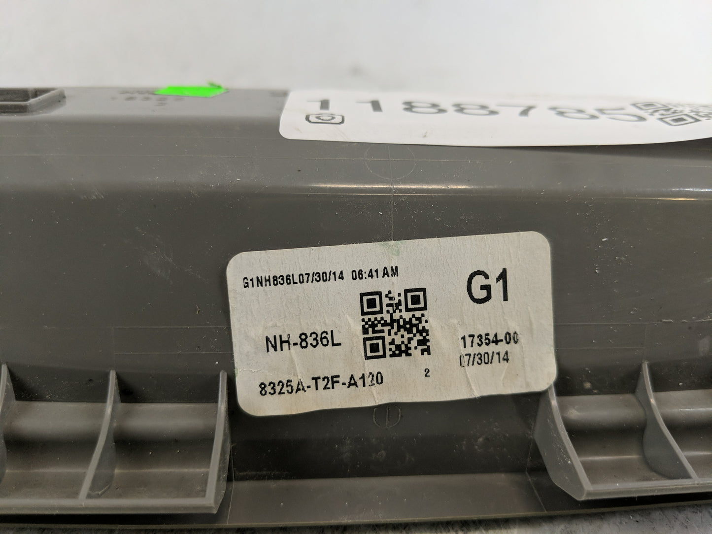 2013 Honda Accord Overhead Roof Console 1188785 - Oemusedautoparts1.com