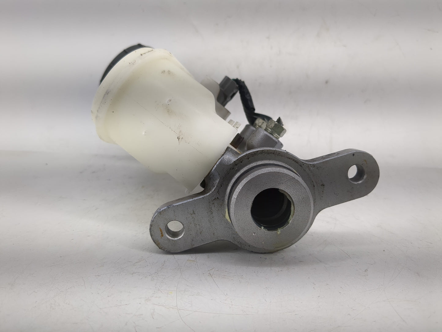Honda Accord Brake Master Cylinder - Oemusedautoparts1.com
