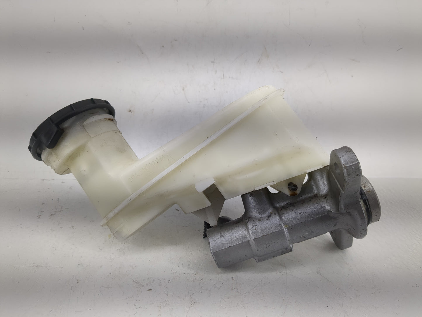 Honda Accord Brake Master Cylinder - Oemusedautoparts1.com