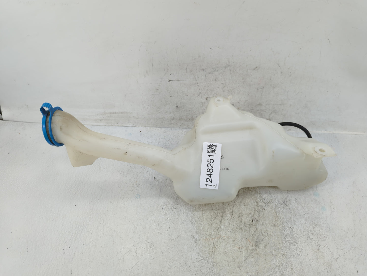 2013-2017 Honda Accord Windshield Washer Fluid Reservoir Bottle Oem - Oemusedautoparts1.com