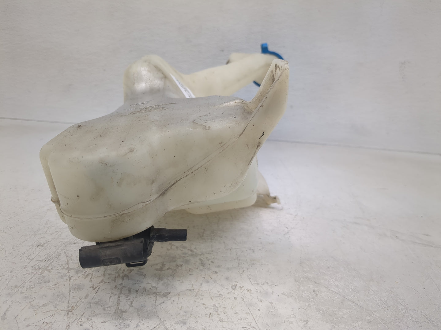 2013-2017 Honda Accord Windshield Washer Fluid Reservoir Bottle Oem - Oemusedautoparts1.com