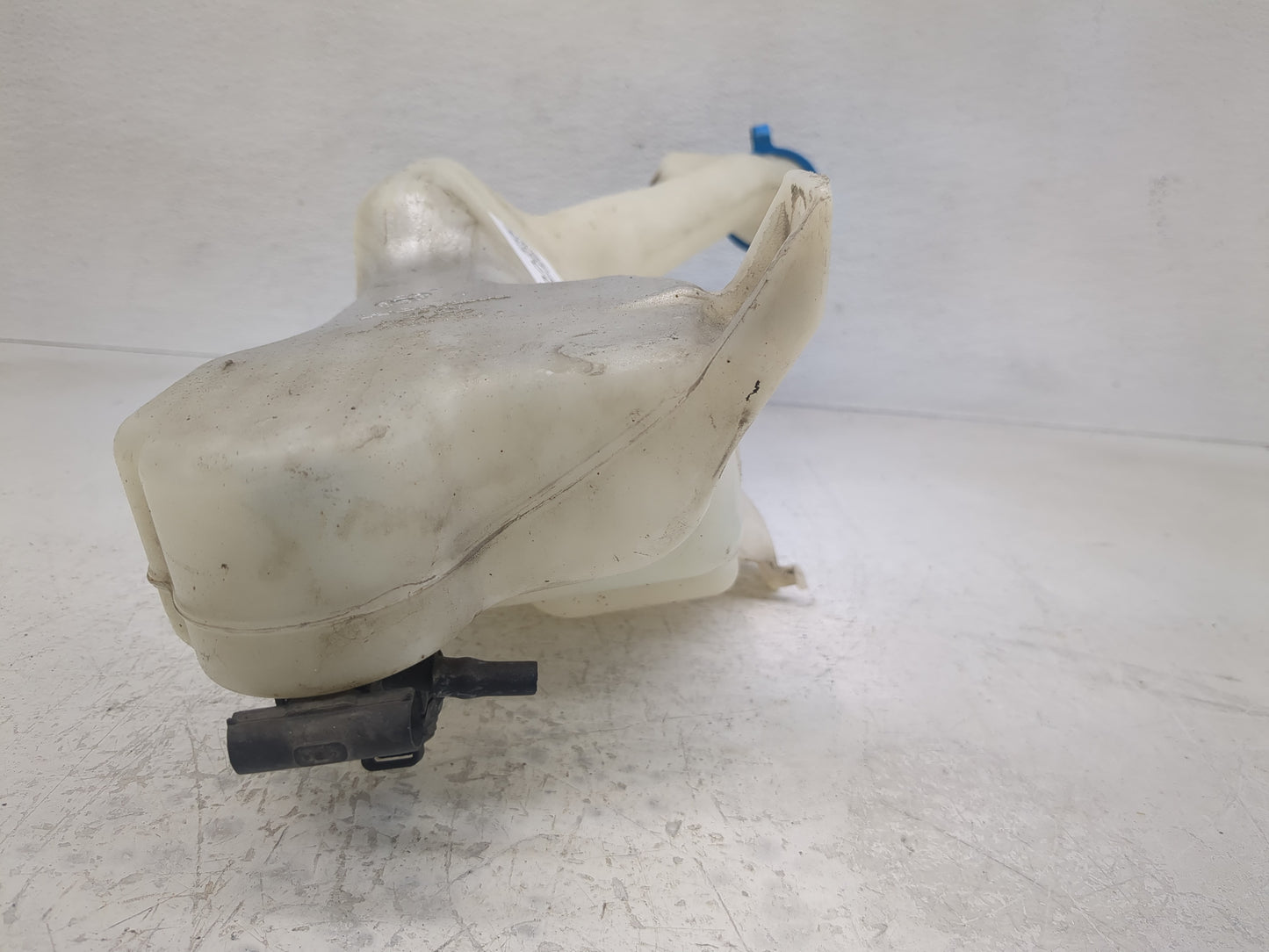 2013-2017 Honda Accord Windshield Washer Fluid Reservoir Bottle Oem - Oemusedautoparts1.com
