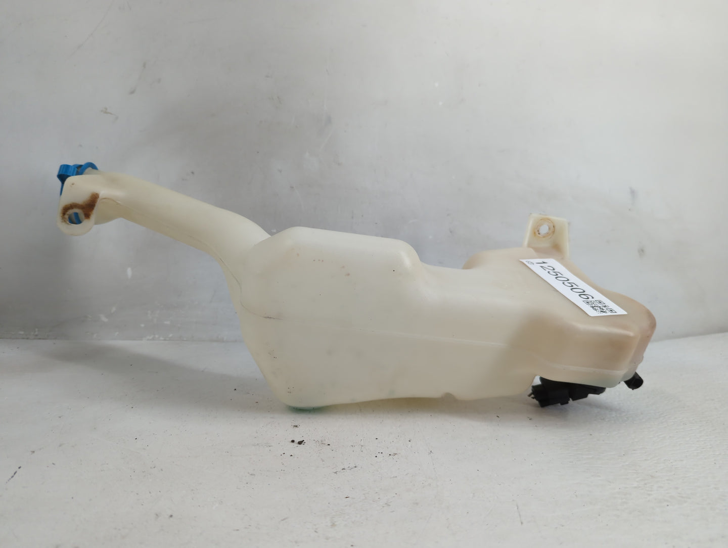 2013-2017 Honda Accord Windshield Washer Fluid Reservoir Bottle Oem - Oemusedautoparts1.com