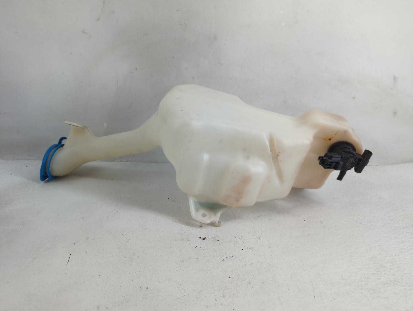 2013-2017 Honda Accord Windshield Washer Fluid Reservoir Bottle Oem - Oemusedautoparts1.com