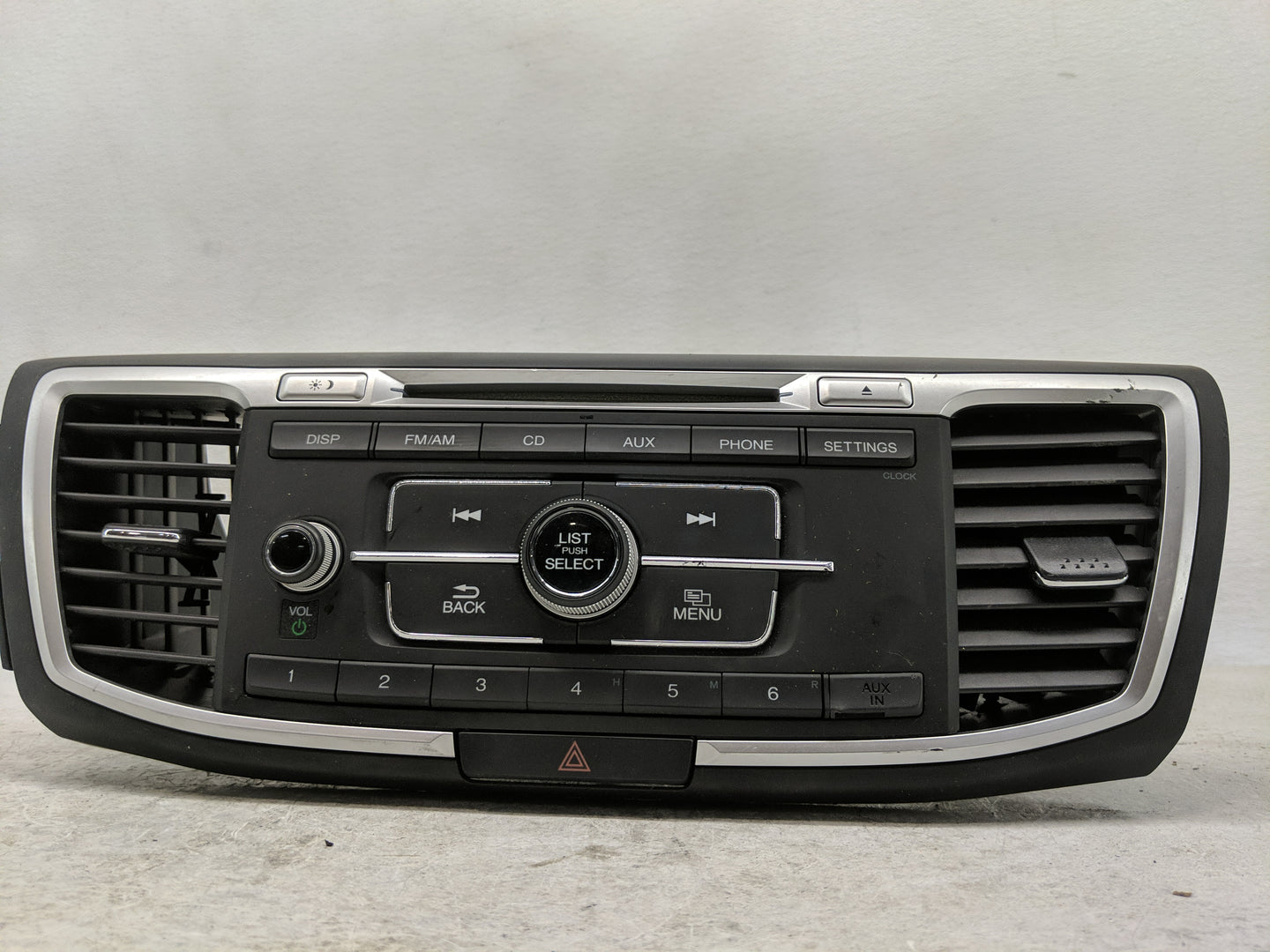 2013-2015 Honda Accord Radio Control Panel - Oemusedautoparts1.com