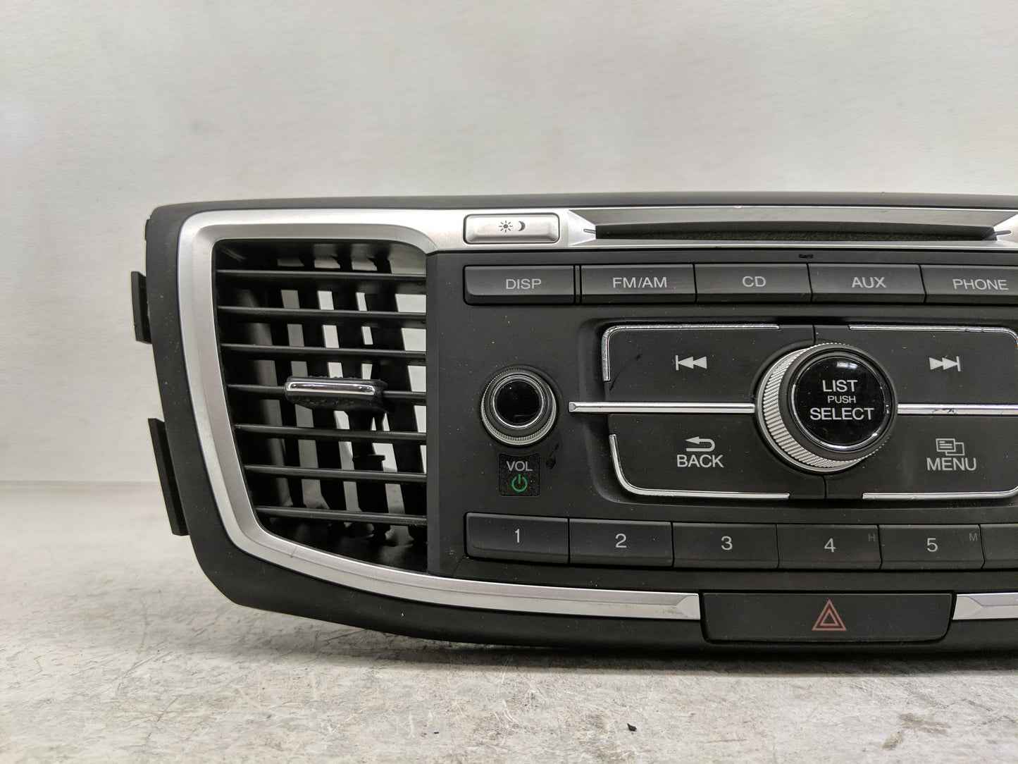 2013-2015 Honda Accord Radio Control Panel - Oemusedautoparts1.com