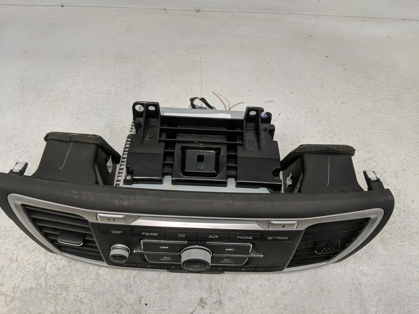 2013-2015 Honda Accord Radio Control Panel - Oemusedautoparts1.com
