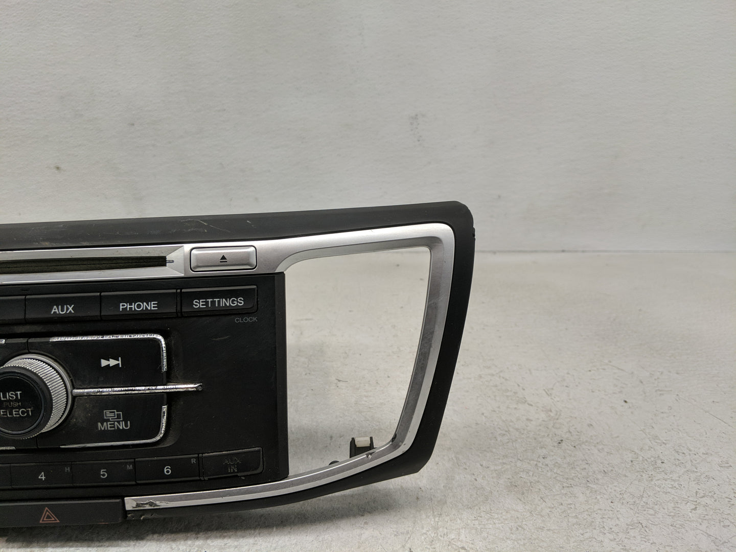 2013-2015 Honda Accord Radio AM FM Cd Player Receiver Replacement P/N:39100-T2A-A302 Fits Fits 2013 2014 2015 OEM Used Auto 
