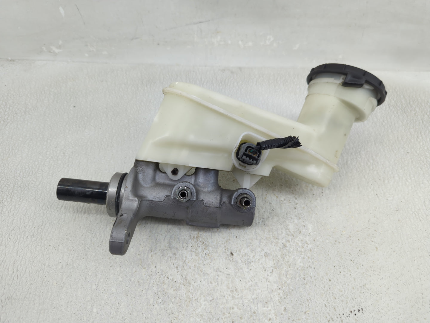 Honda Accord Brake Master Cylinder - Oemusedautoparts1.com