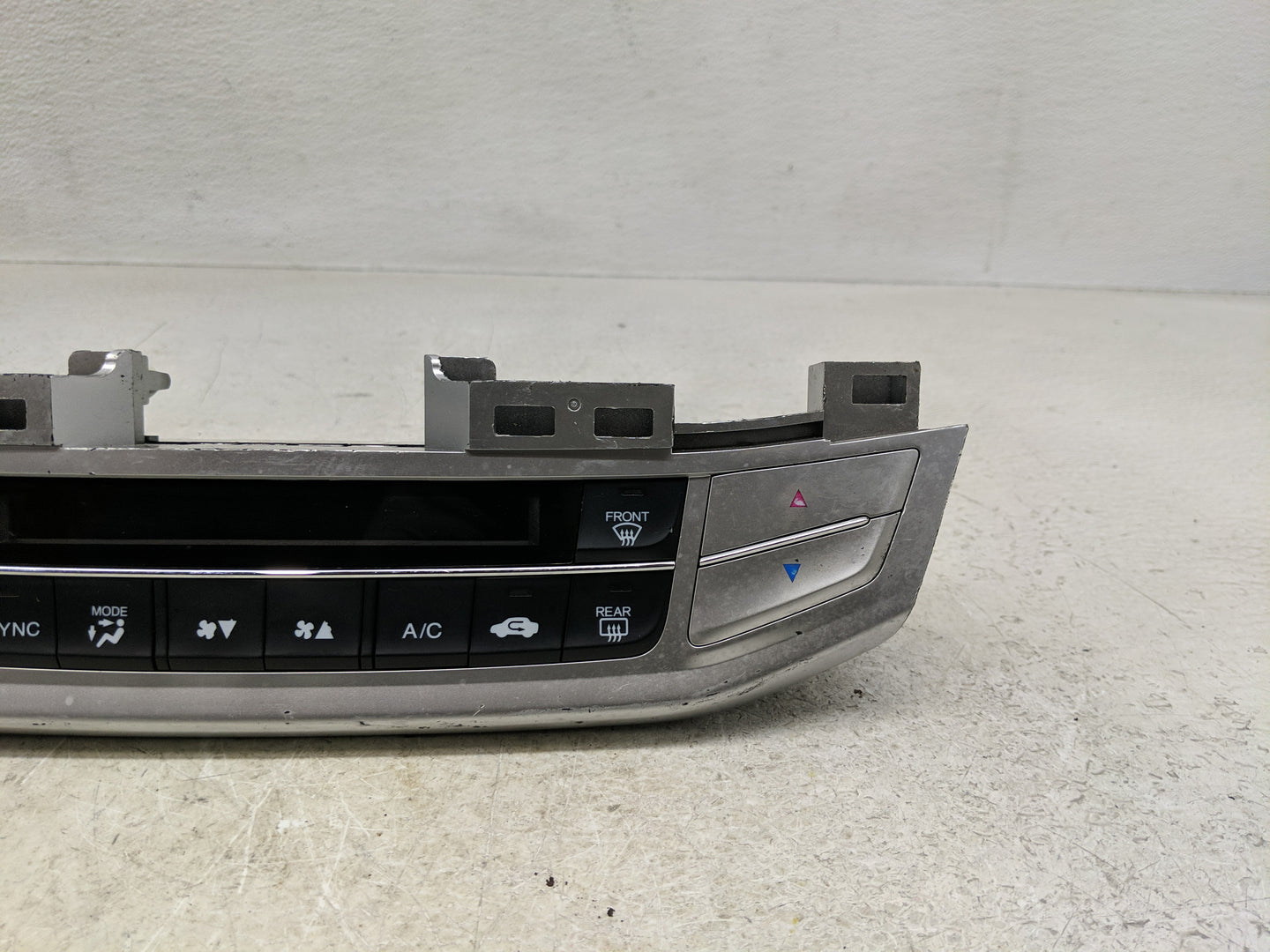 2013-2015 Honda Accord Climate Control Module Temperature AC/Heater Replacement P/N:79600 T2F A611 M1 NH869L Fits OEM Used A