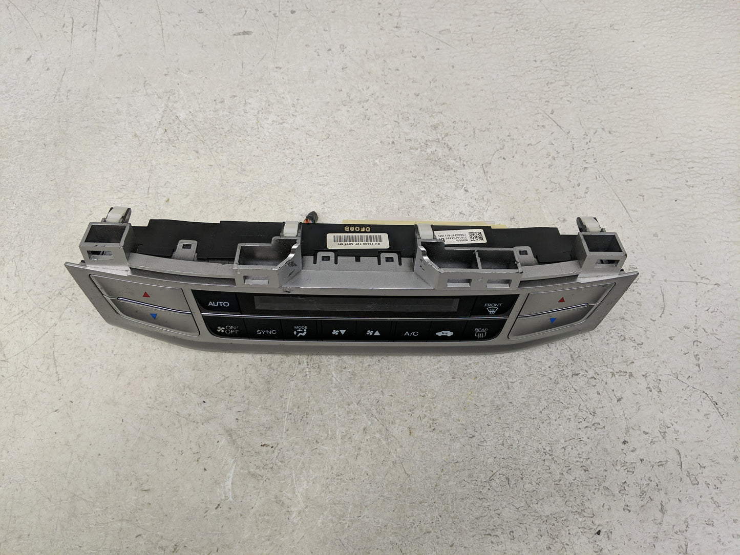 2013-2015 Honda Accord Climate Control Module Temperature AC/Heater Replacement P/N:NH869L Fits Fits 2013 2014 2015 OEM Used