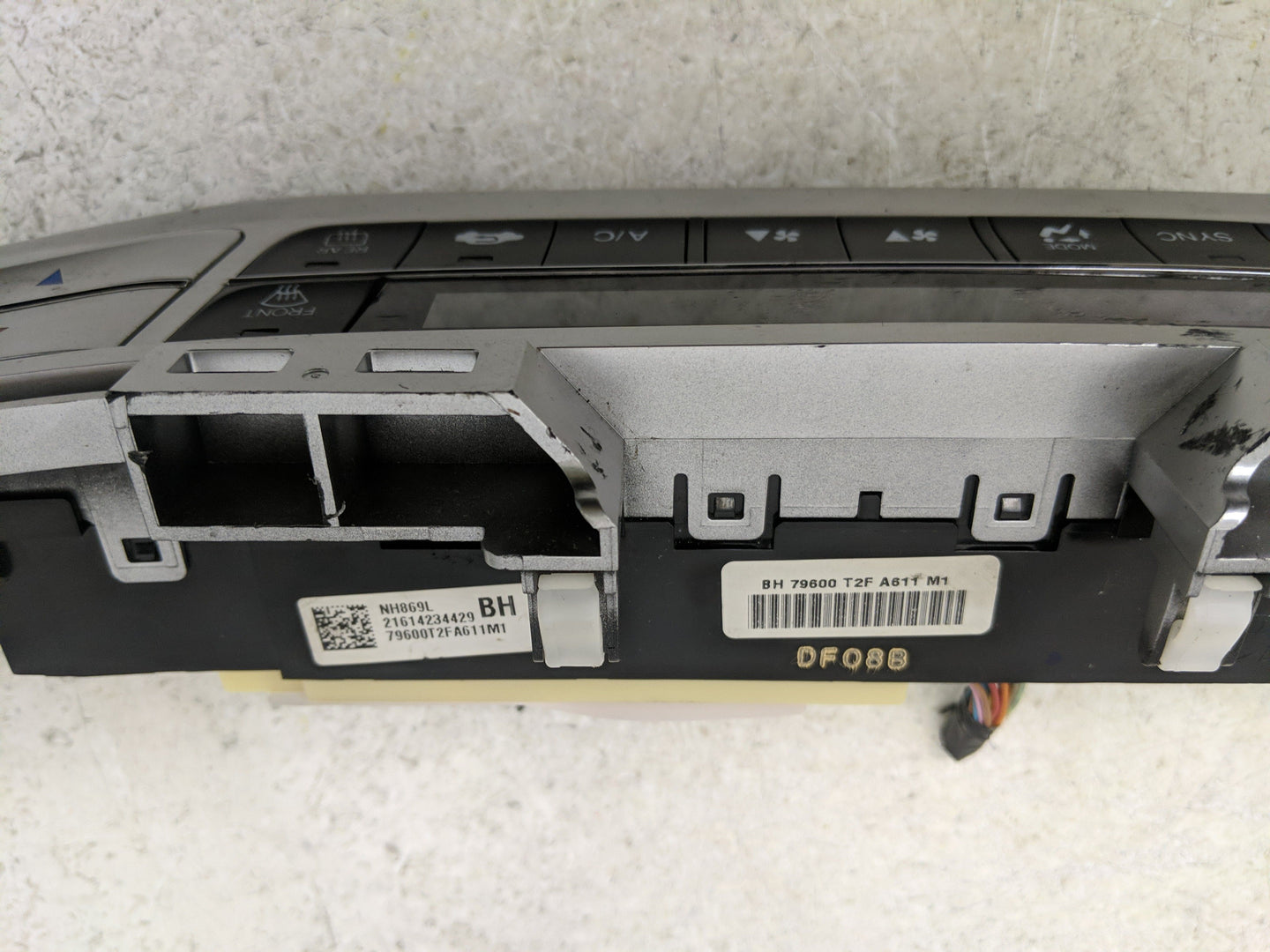 2013-2015 Honda Accord Climate Control Module Temperature AC/Heater Replacement P/N:NH869L Fits Fits 2013 2014 2015 OEM Used