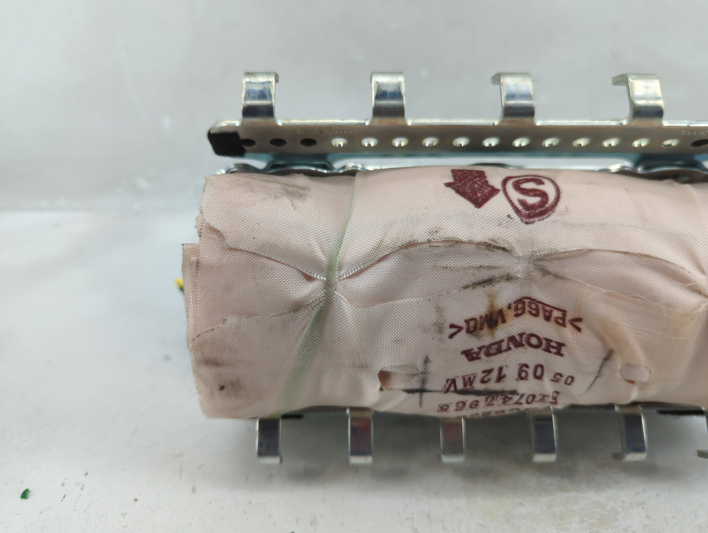 2013-2014 Honda Accord Air Bag Passenger Right Dashboard OEM P/N:77850-T2A-A821-M1 Fits Fits 2013 2014 OEM Used Auto Parts -