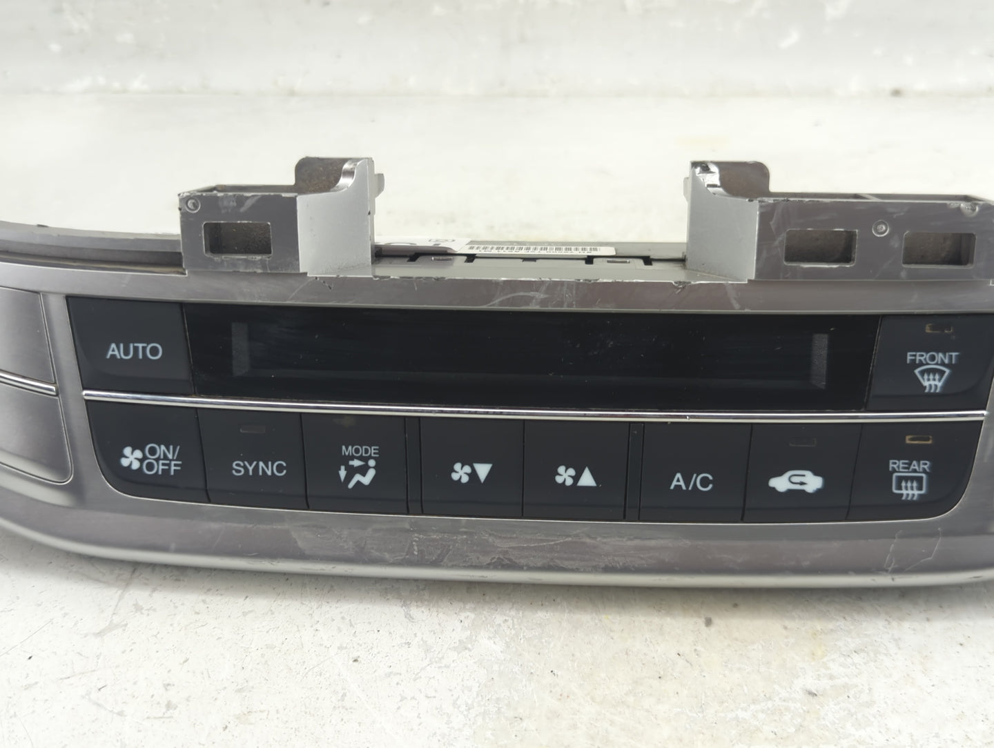 2013 Honda Accord Climate Control Module Temperature AC/Heater Replacement P/N:BH 79600 T2F A611 M1 Fits OEM Used Auto Parts
