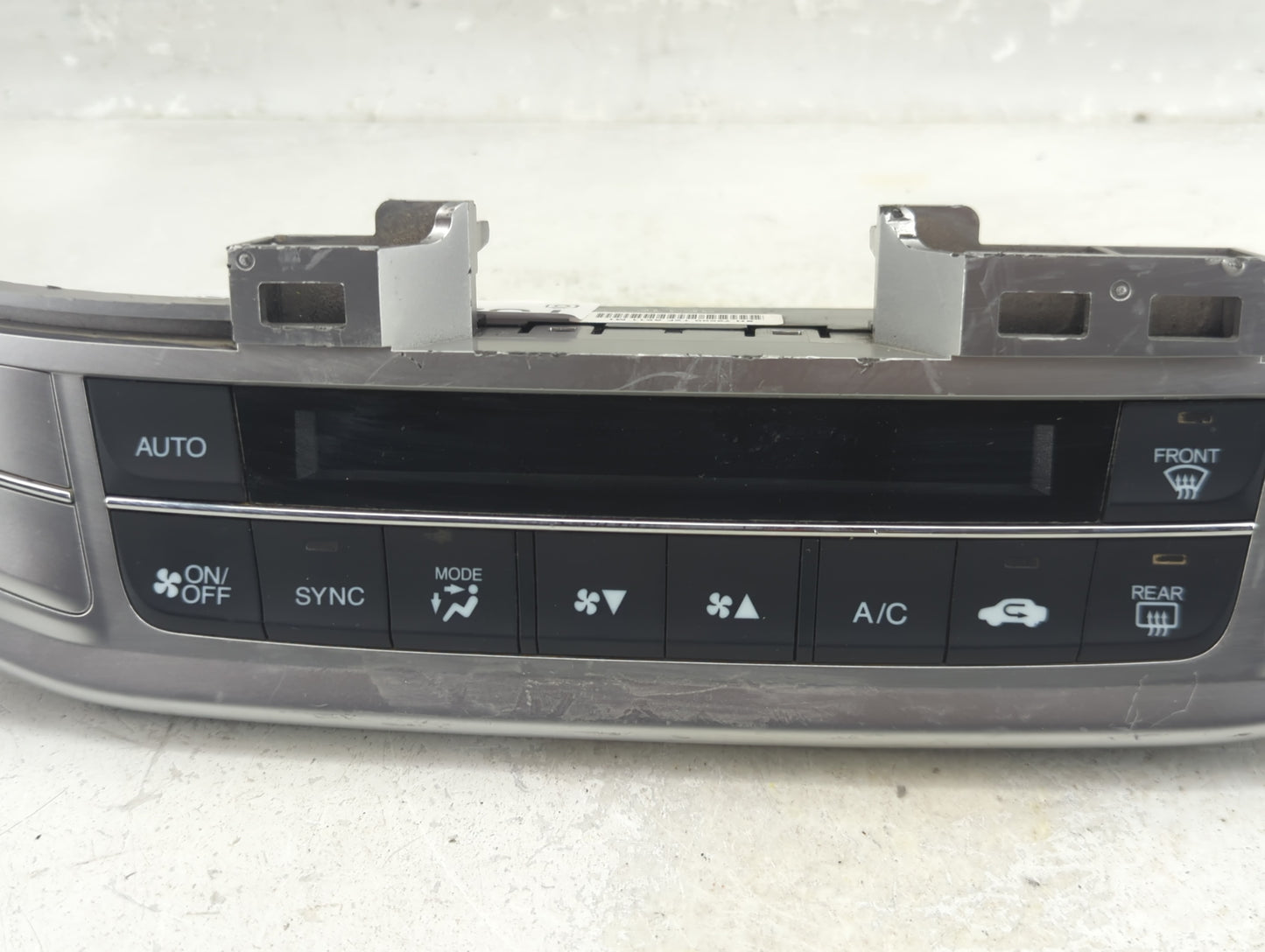 2013 Honda Accord Climate Control Module Temperature AC/Heater Replacement P/N:BH 79600 T2F A611 M1 Fits OEM Used Auto Parts