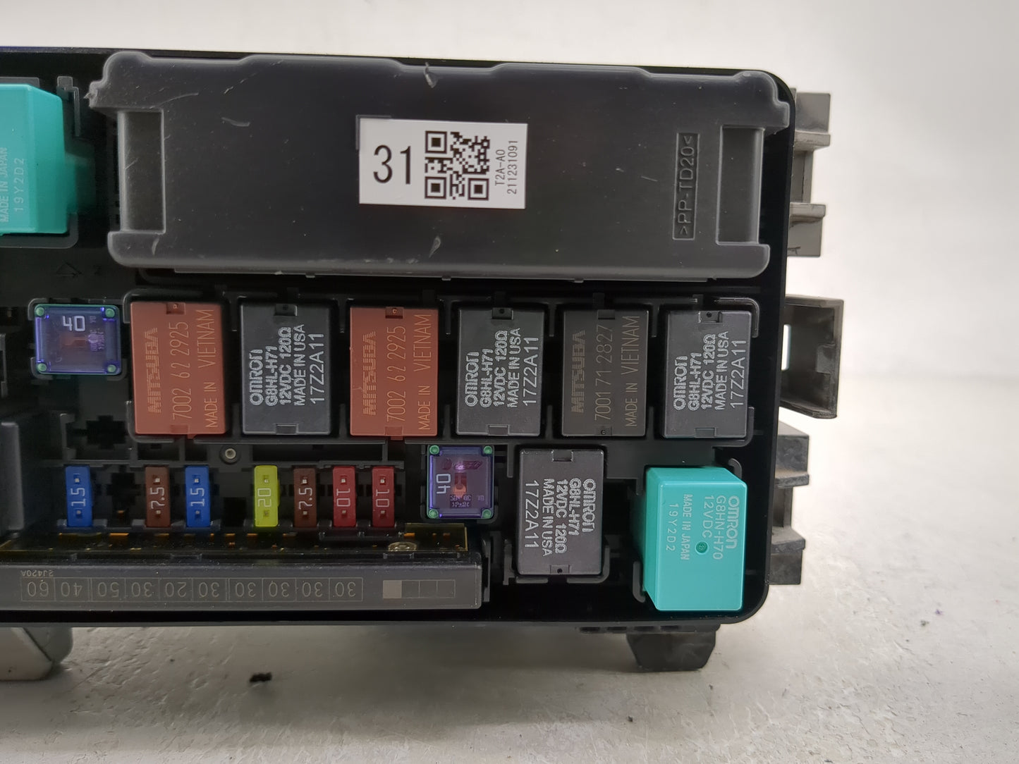 2013 Honda Accord Fusebox Fuse Box Panel Relay Module Fits OEM Used Auto Parts - Oemusedautoparts1.com
