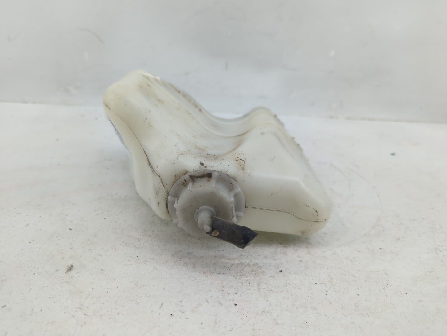 2013-2017 Honda Accord Windshield Washer Fluid Reservoir Bottle Oem - Oemusedautoparts1.com