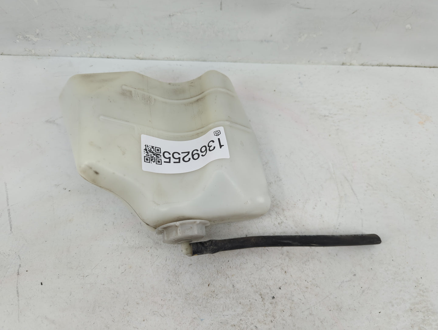 2013-2017 Honda Accord Radiator Coolant Overflow Expansion Tank Bottle - Oemusedautoparts1.com