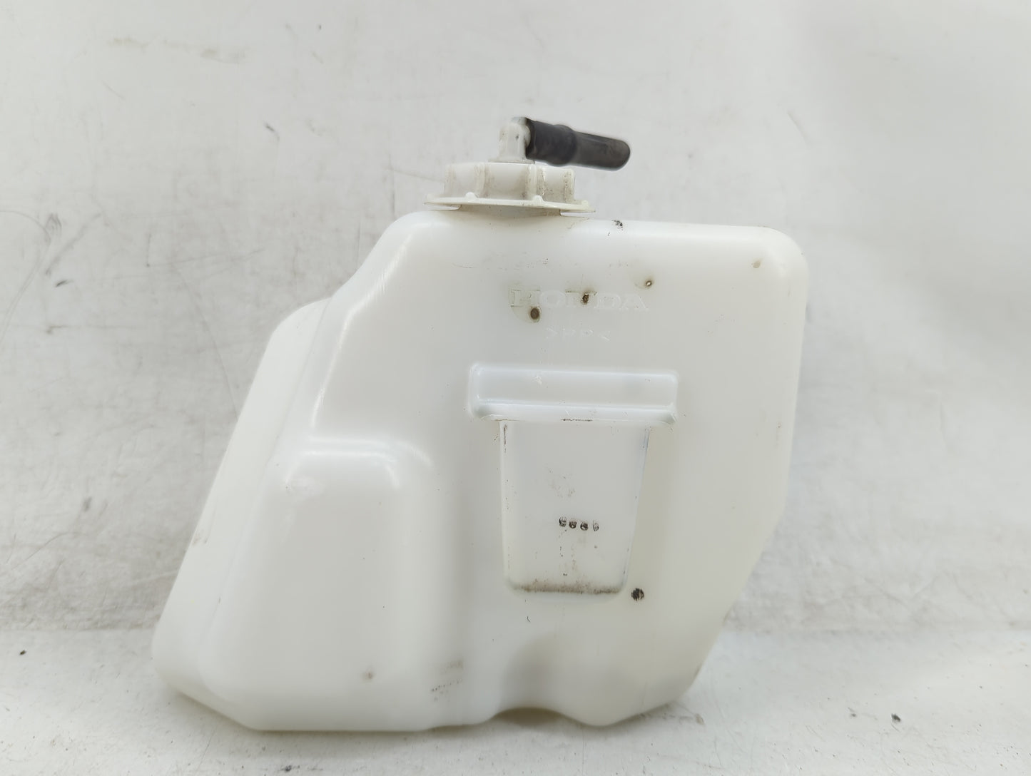 2013-2017 Honda Accord Radiator Coolant Overflow Expansion Tank Bottle - Oemusedautoparts1.com
