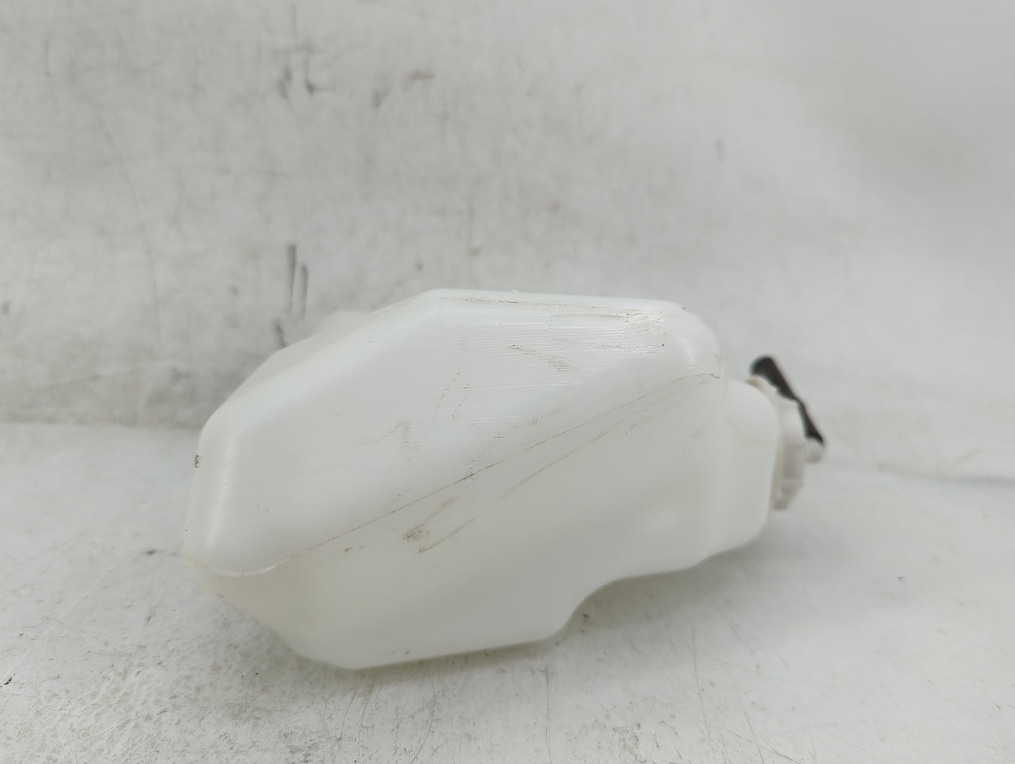 2013-2017 Honda Accord Radiator Coolant Overflow Expansion Tank Bottle - Oemusedautoparts1.com