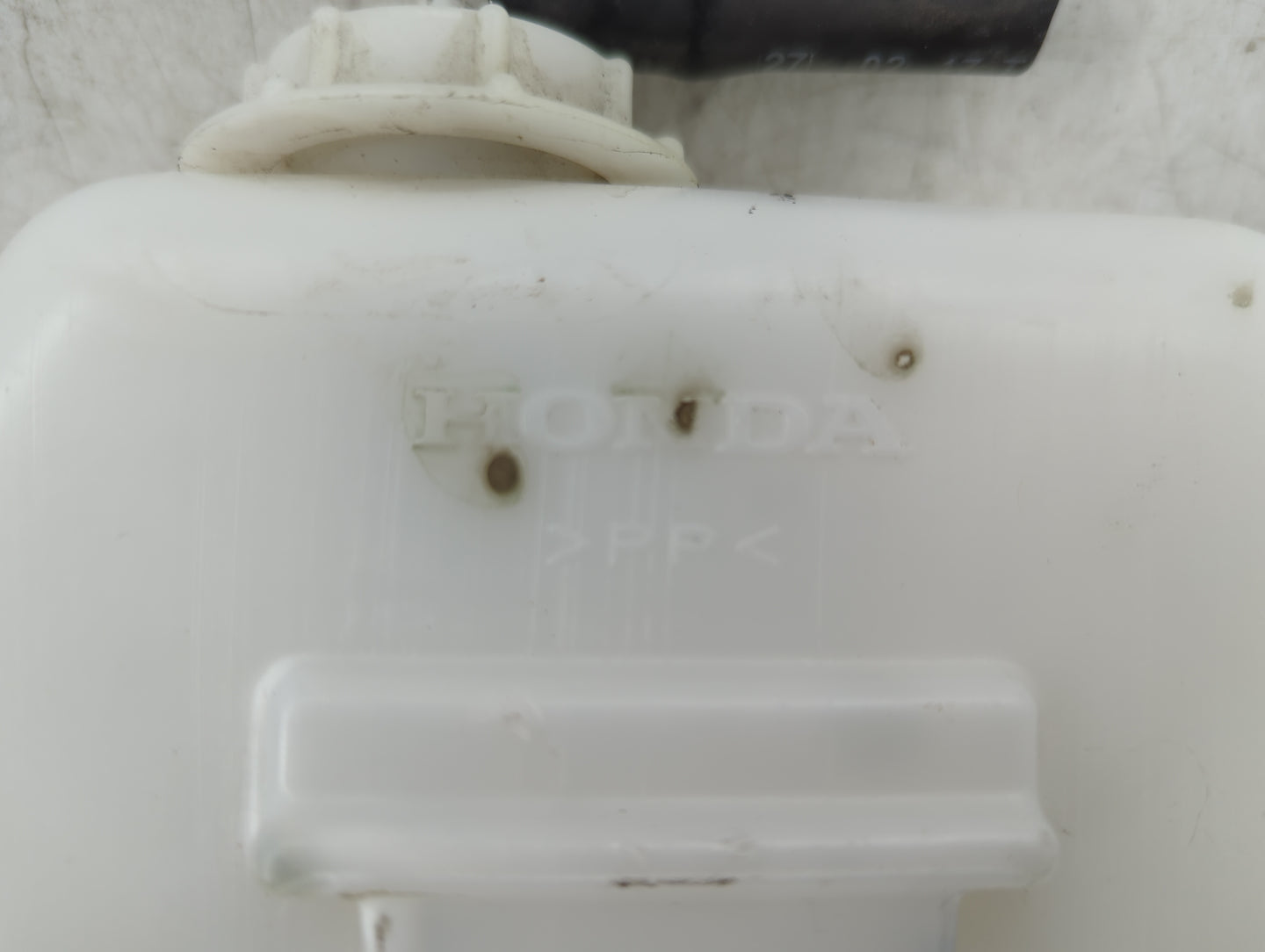2013-2017 Honda Accord Radiator Coolant Overflow Expansion Tank Bottle - Oemusedautoparts1.com