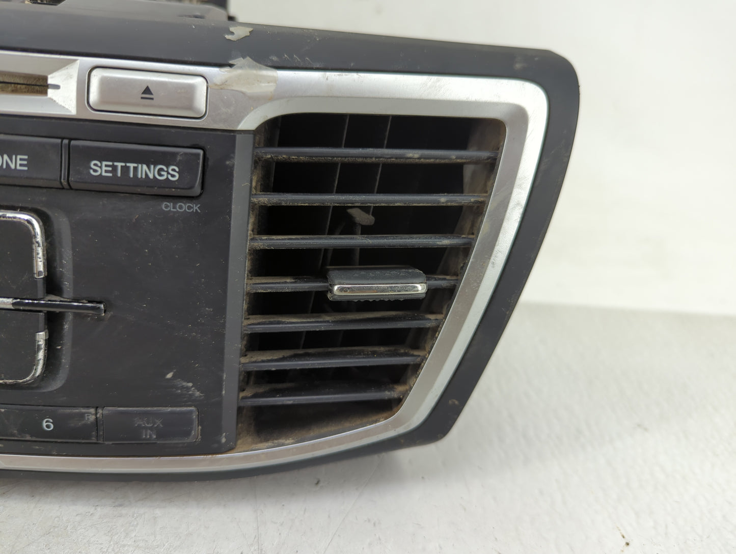 2013-2015 Honda Accord Radio AM FM Cd Player Receiver Replacement Fits Fits 2013 2014 2015 OEM Used Auto Parts - Oemusedauto