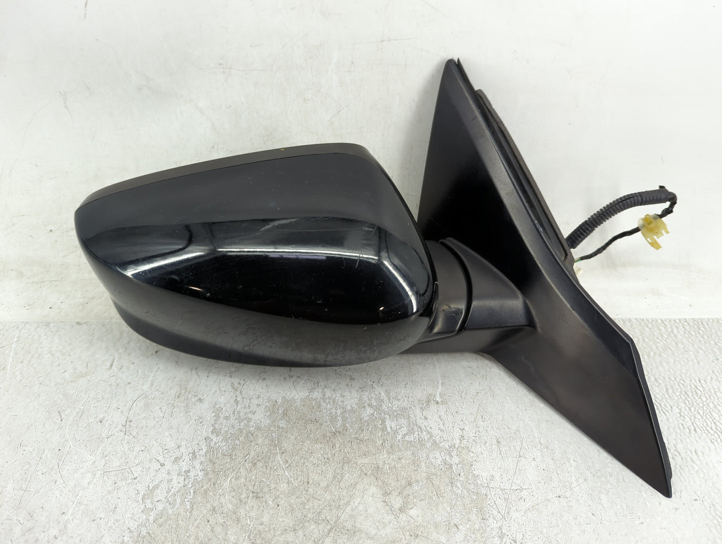2013-2017 Honda Accord Passenger Side View Mirror - Right Door Mirror OEM Used - Oemusedautoparts1.com