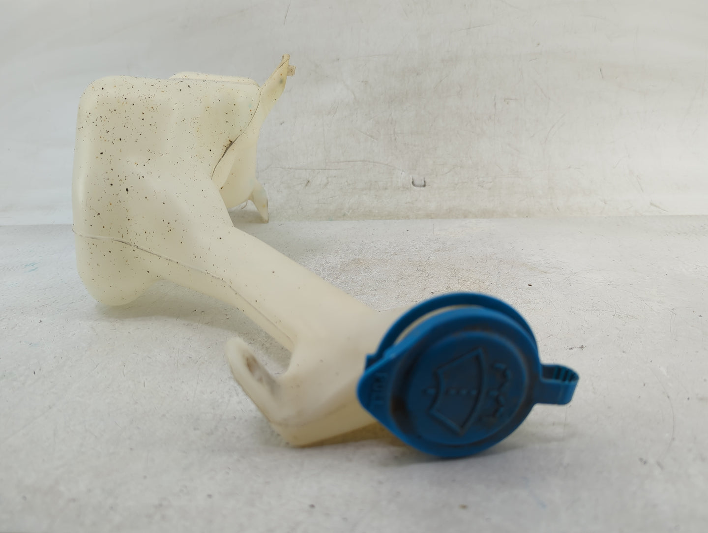 2013-2017 Honda Accord Windshield Washer Fluid Reservoir Bottle Oem - Oemusedautoparts1.com
