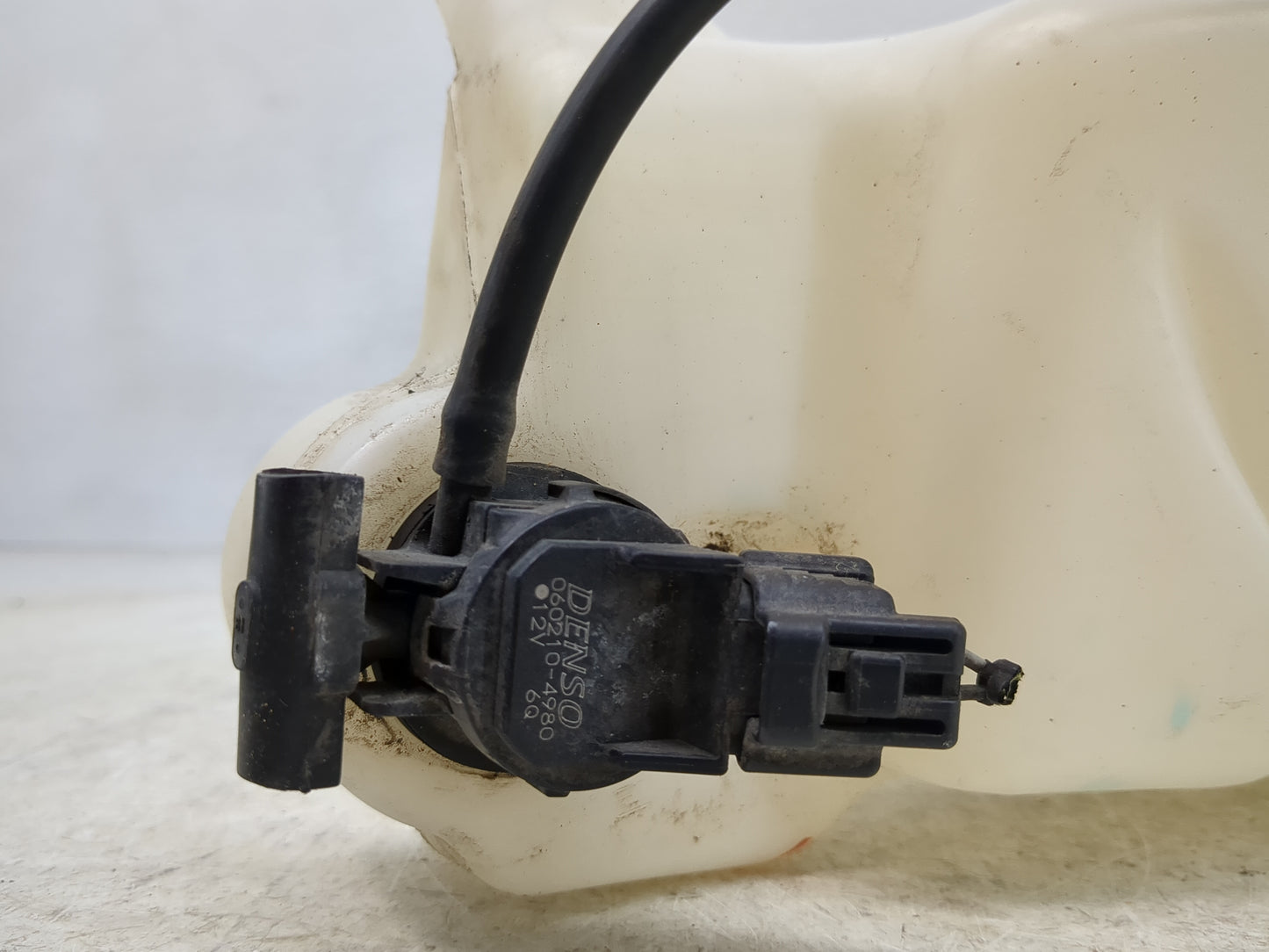 2013-2017 Honda Accord Windshield Washer Fluid Reservoir Bottle Oem - Oemusedautoparts1.com