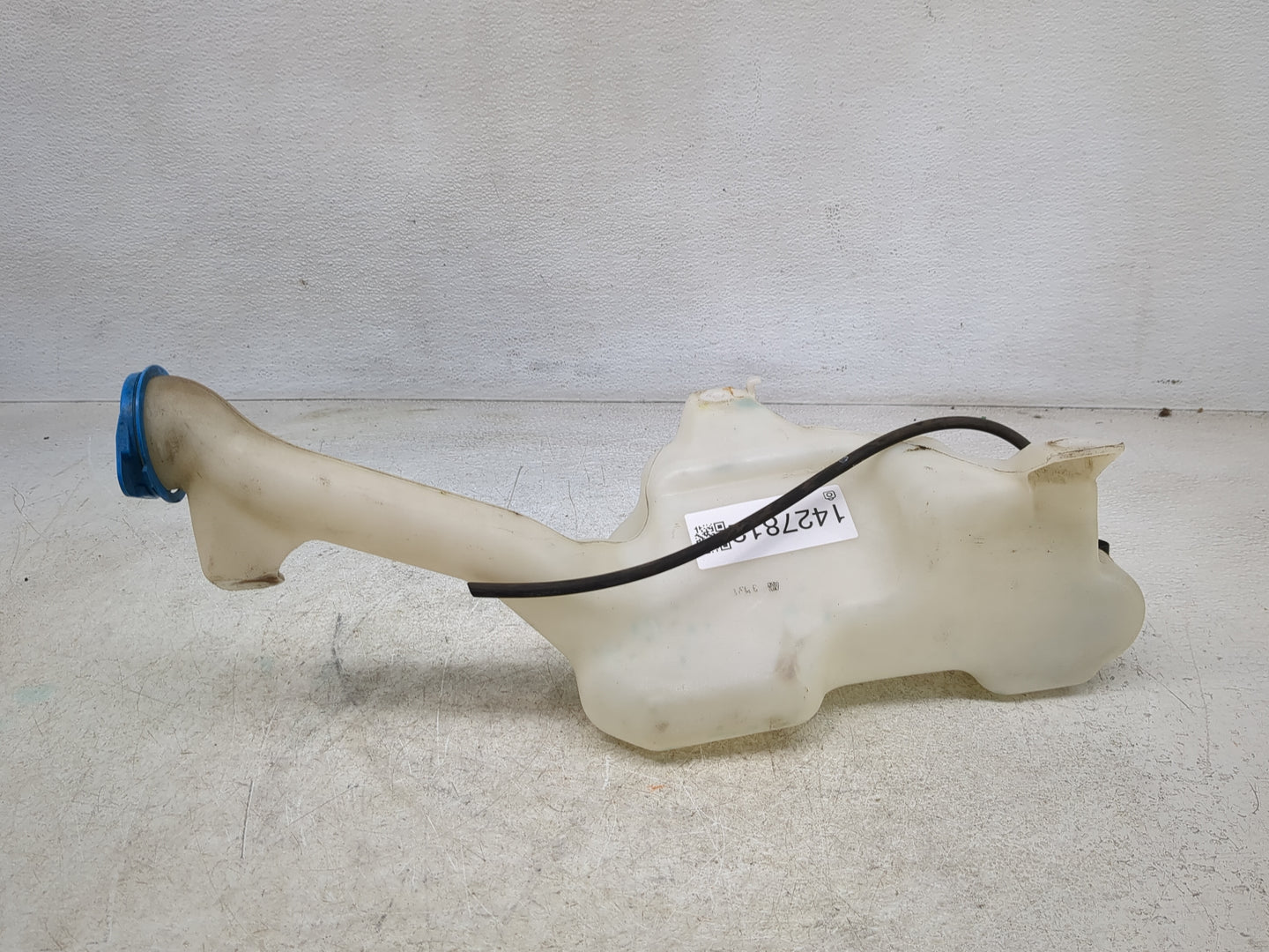 2013-2017 Honda Accord Windshield Washer Fluid Reservoir Bottle Oem - Oemusedautoparts1.com