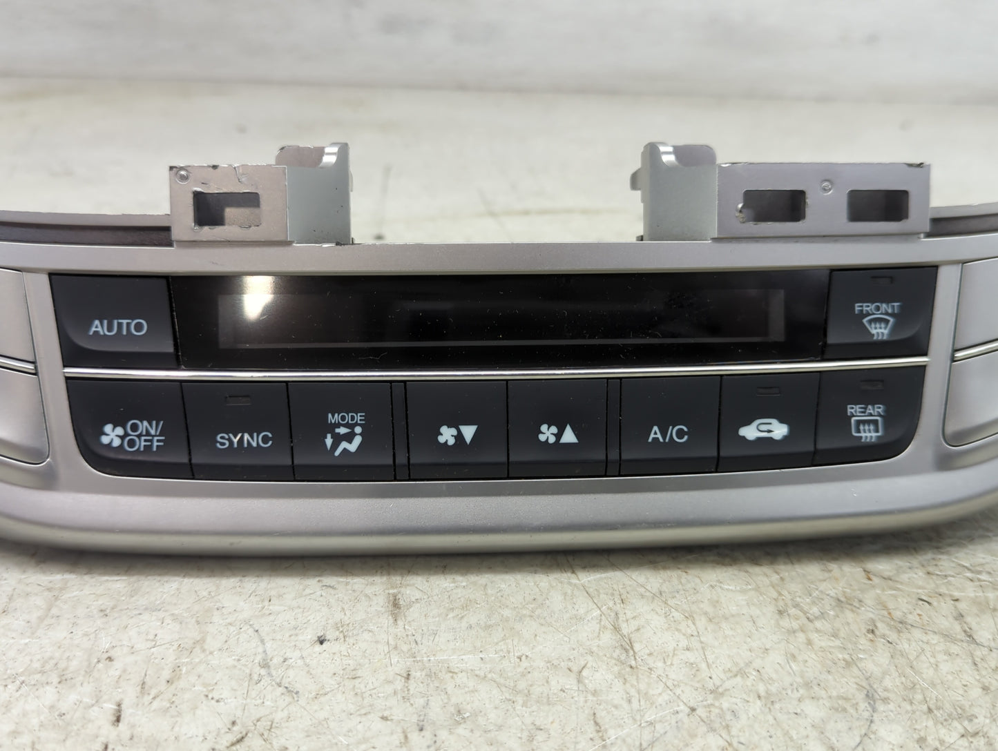 2013-2015 Honda Accord Climate Control Module Temperature AC/Heater Replacement Fits Fits 2013 2014 2015 OEM Used Auto Parts