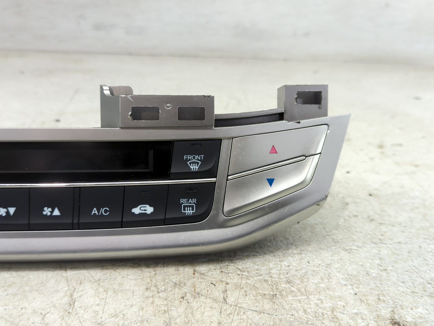 2013-2015 Honda Accord Climate Control Module Temperature AC/Heater Replacement Fits Fits 2013 2014 2015 OEM Used Auto Parts