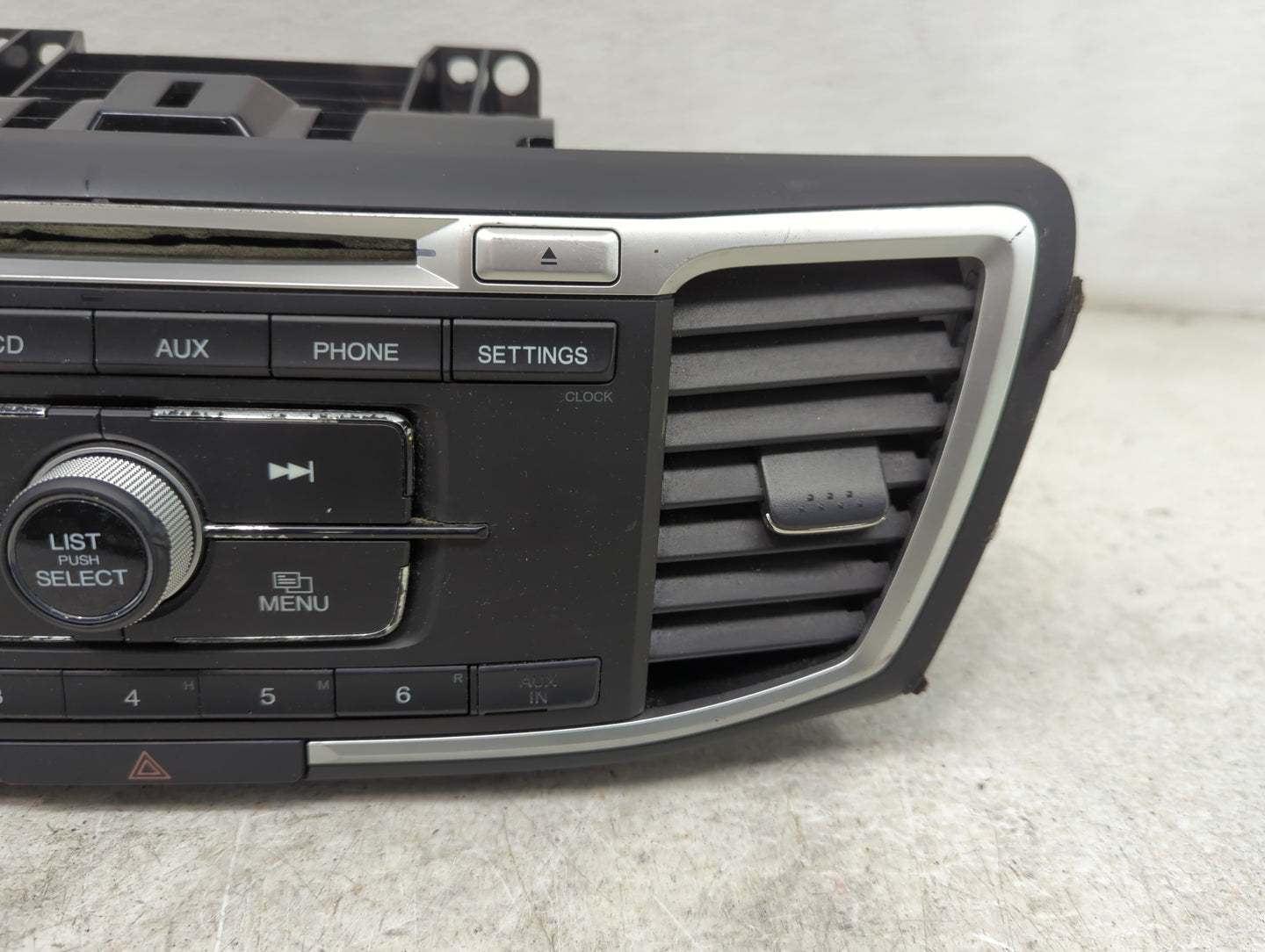 2013-2015 Honda Accord Radio AM FM Cd Player Receiver Replacement P/N:39100-T2A-A302 Fits Fits 2013 2014 2015 OEM Used Auto 
